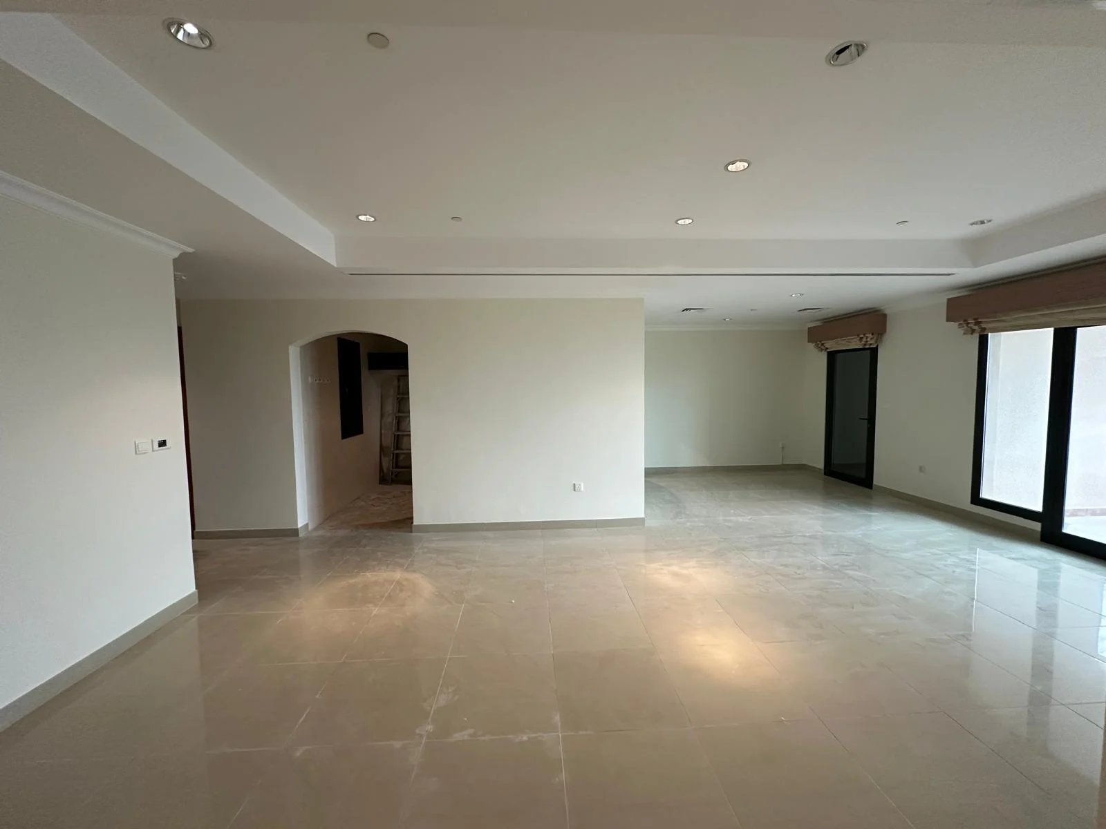 Amazing 2BHK for sell in Porto arabia