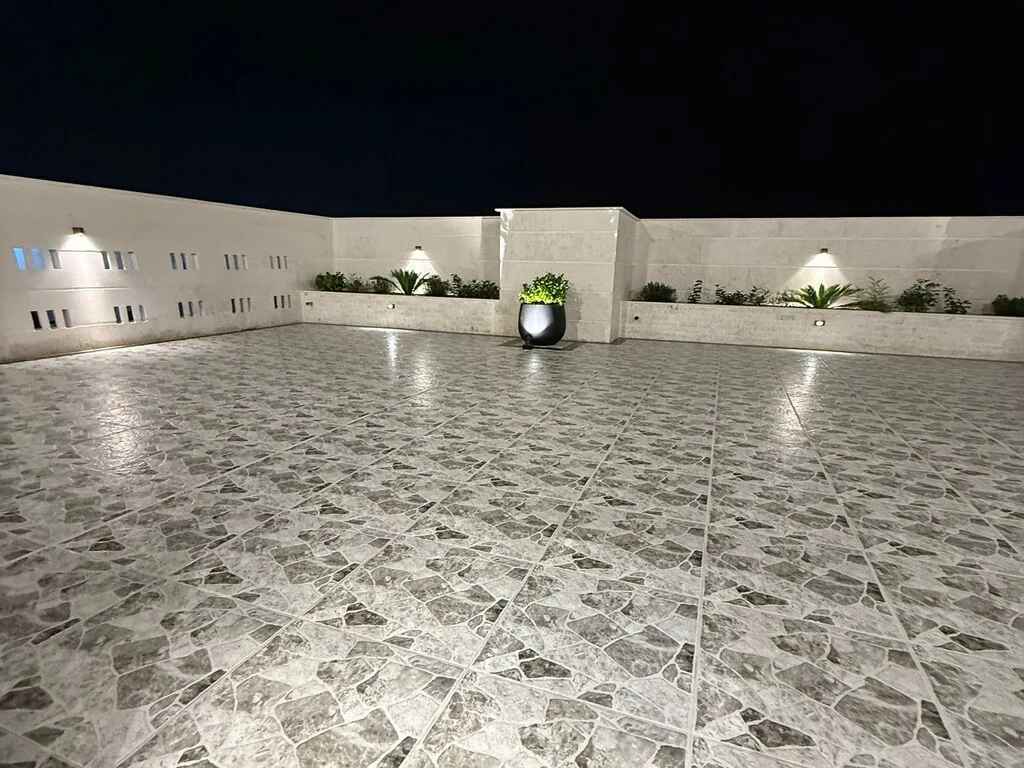 EXCLUSIVE HIGH-END SPACIOUS MODERN VILLA
