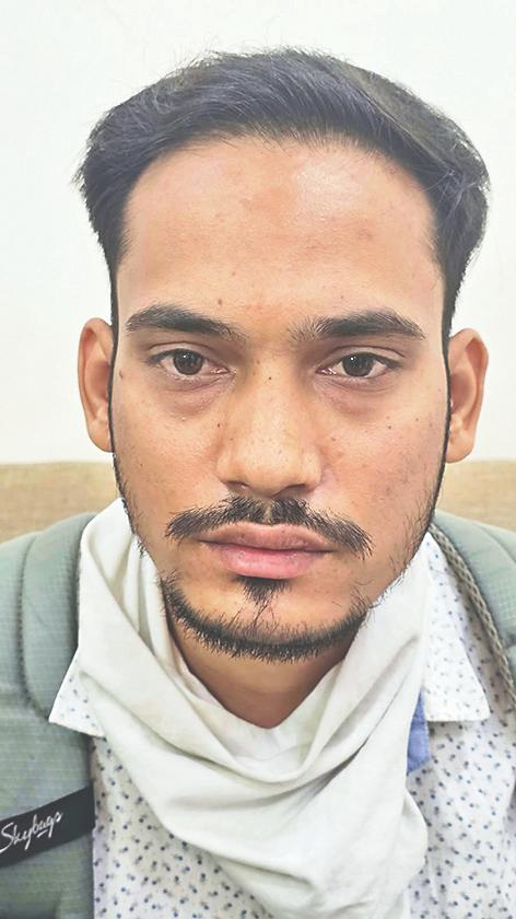 ‘ऊपर तक बांटना पड़ता है पैसा’