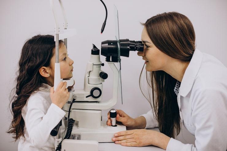 Signs You Need to Visit Your Ophthalmologist
