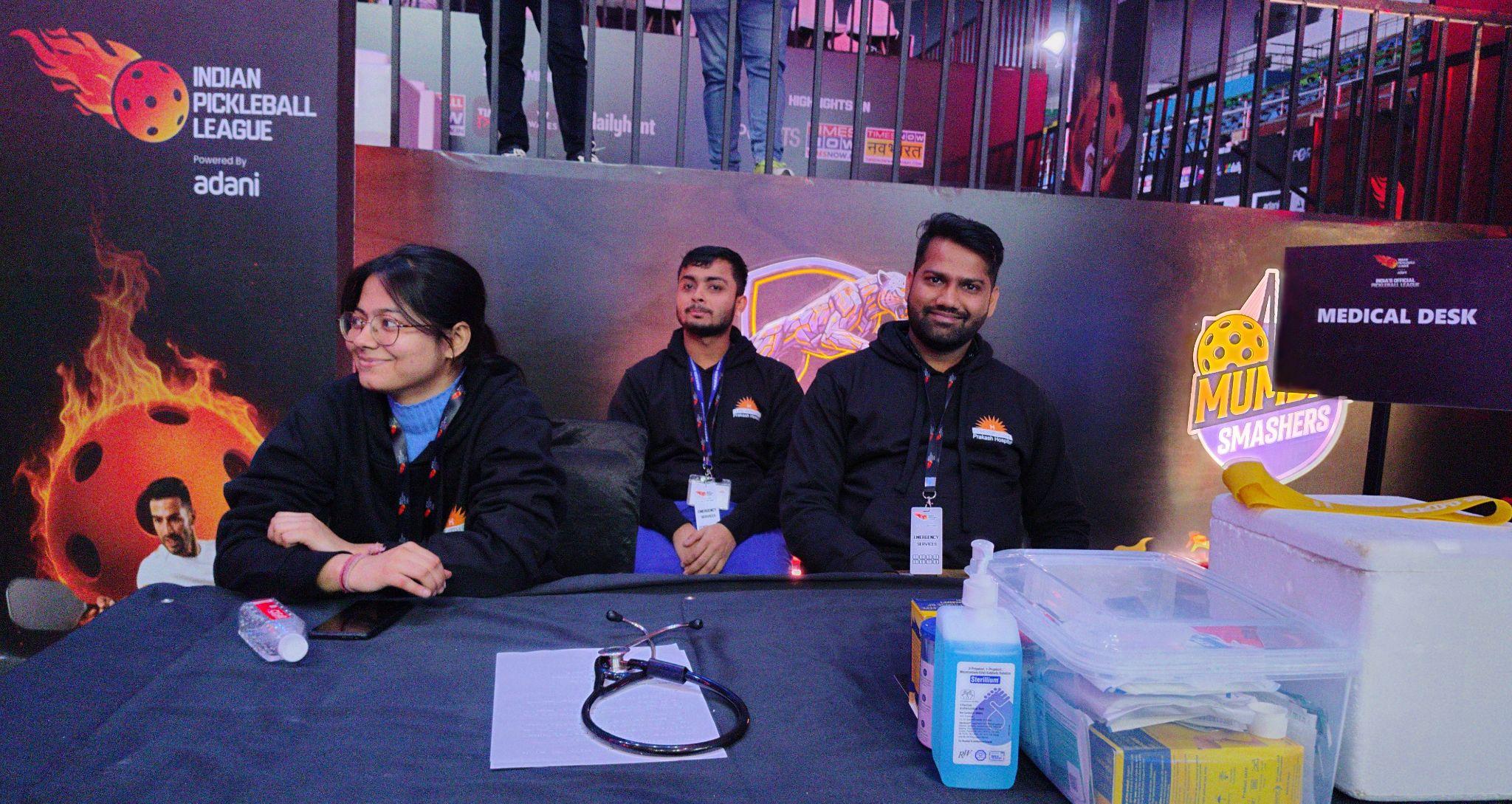 Prakash Hospital’s medical team at the medical desk, ready to provide immediate first-aid as Hospital Partner.