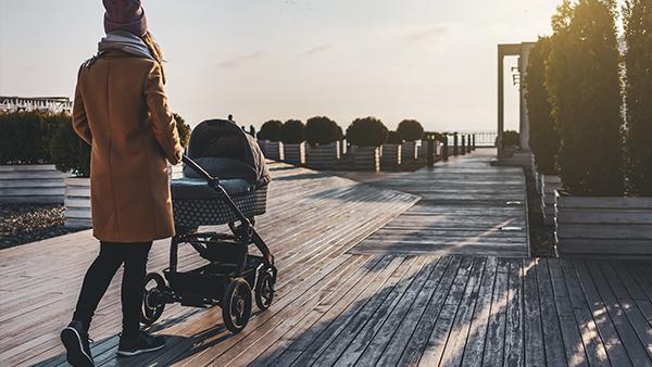 Lähdetkö kävelylle tai shoppailemaan kaupungille? Älä unohda ottaa seuraavia tarvikkeita mukaan!