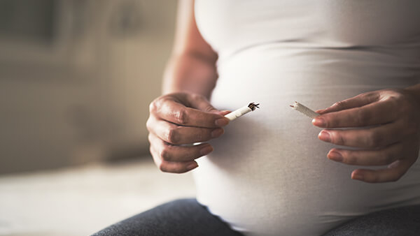 Tabak und Alkohol während der Schwangerschaft 