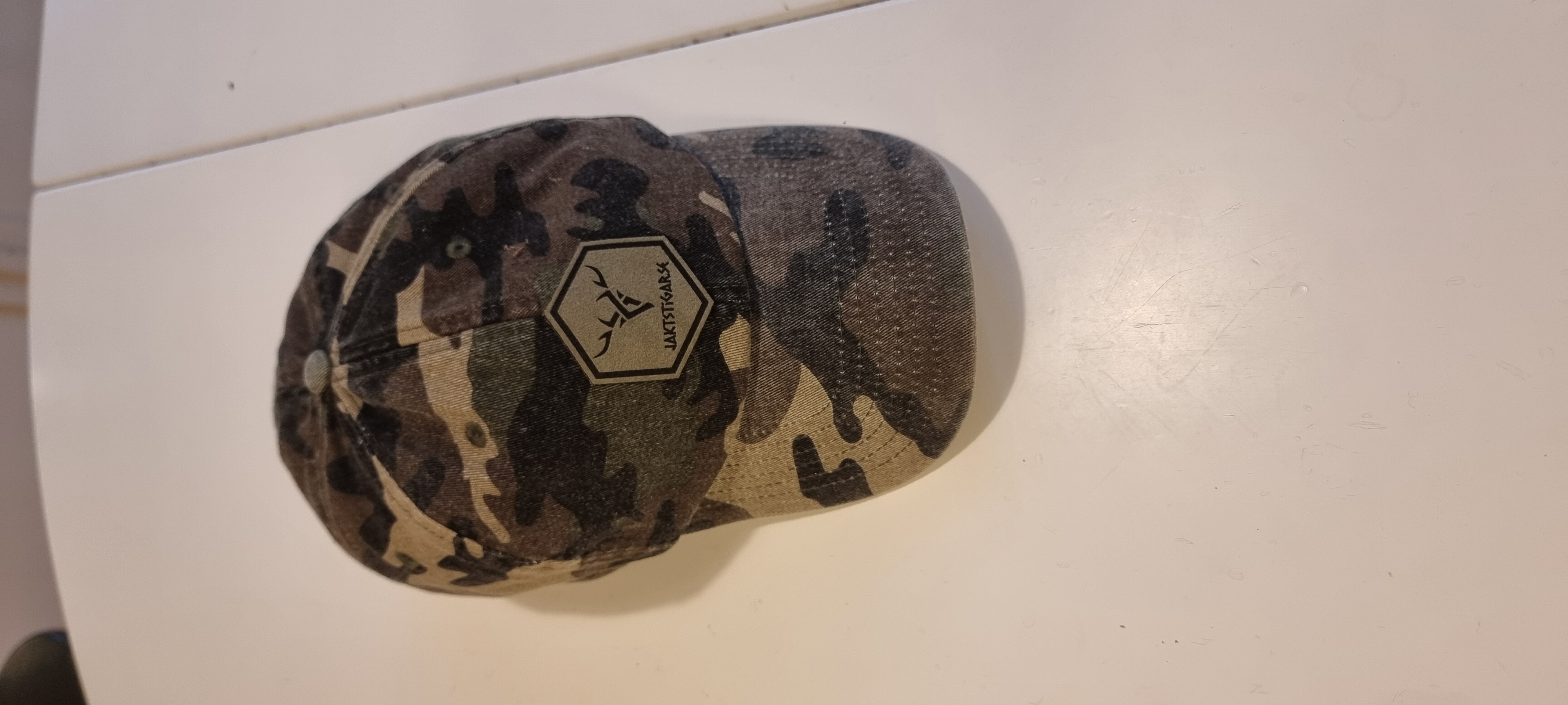 Camo baseball cap