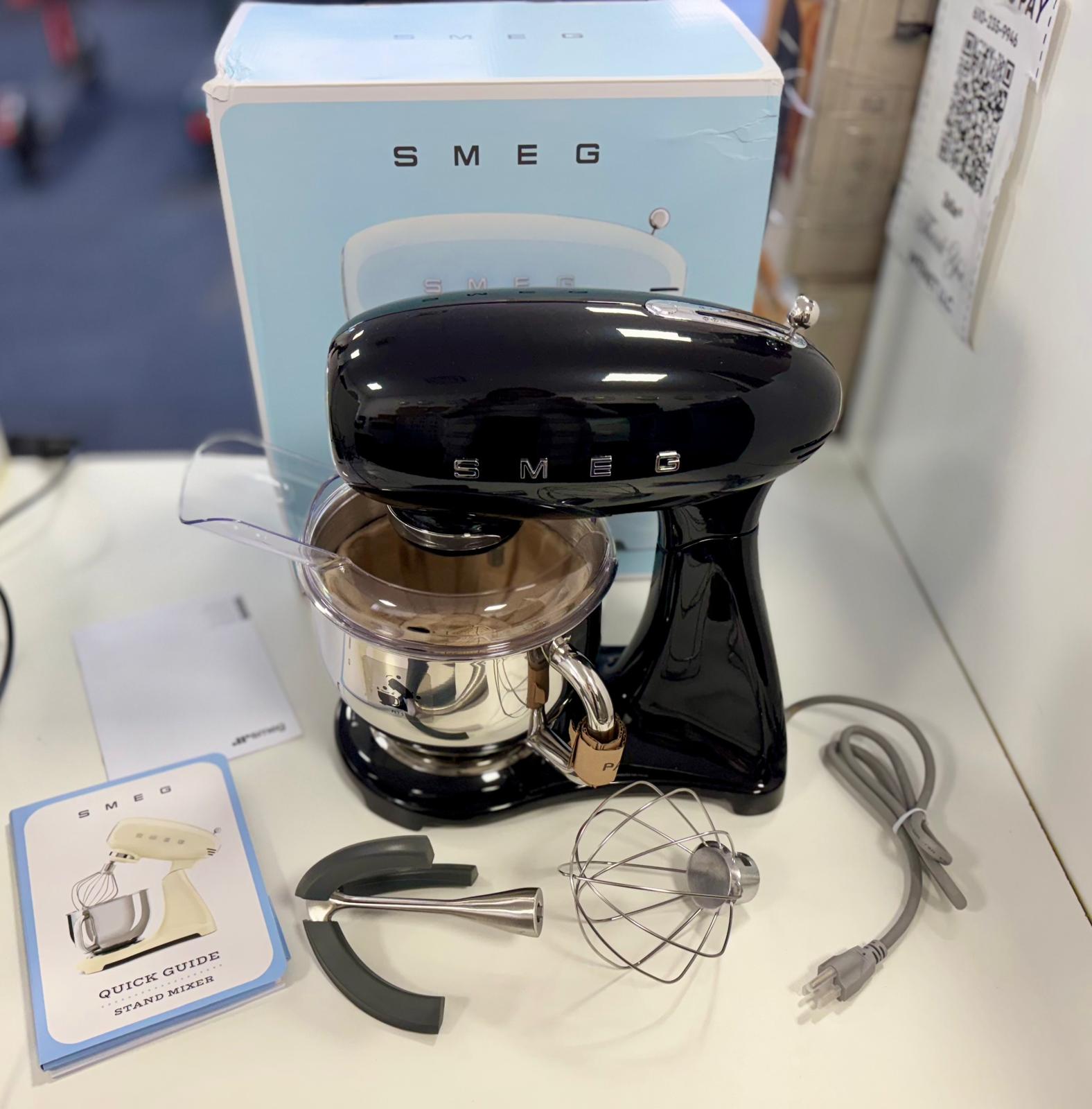 Smeg Retro Style Stand Mixer 5-Quart Capacity BLACK