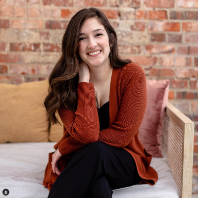 Lo and Behold Stitchery profile photo