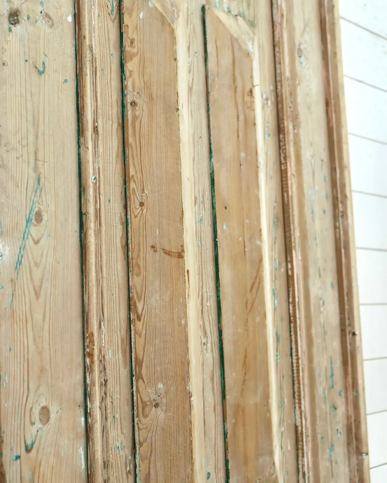 THE MACELLO SIGNATURE SOLID DOOR
