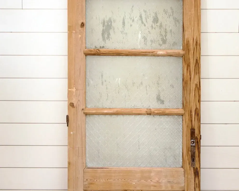 THE ALBERT SINGLE DOOR WITH GLASS