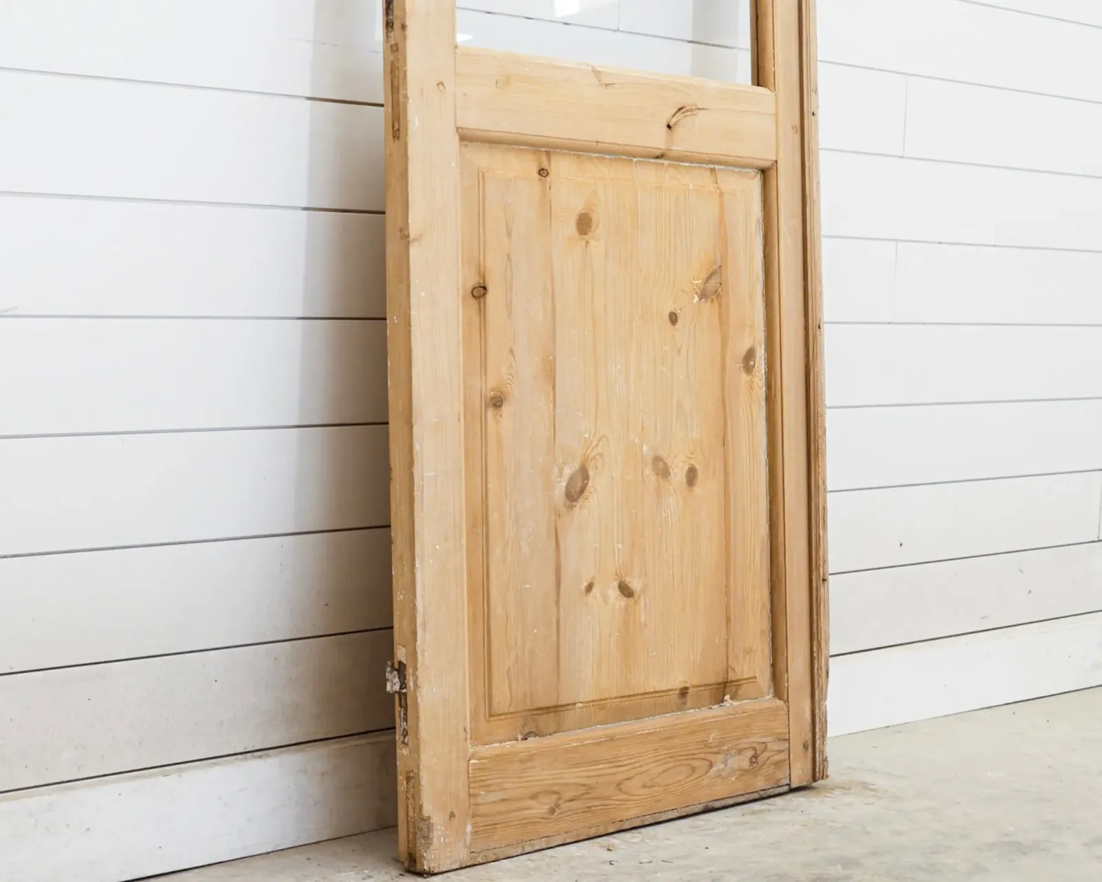 THE HUMPHREY SINGLE DOOR WITH GLASS
