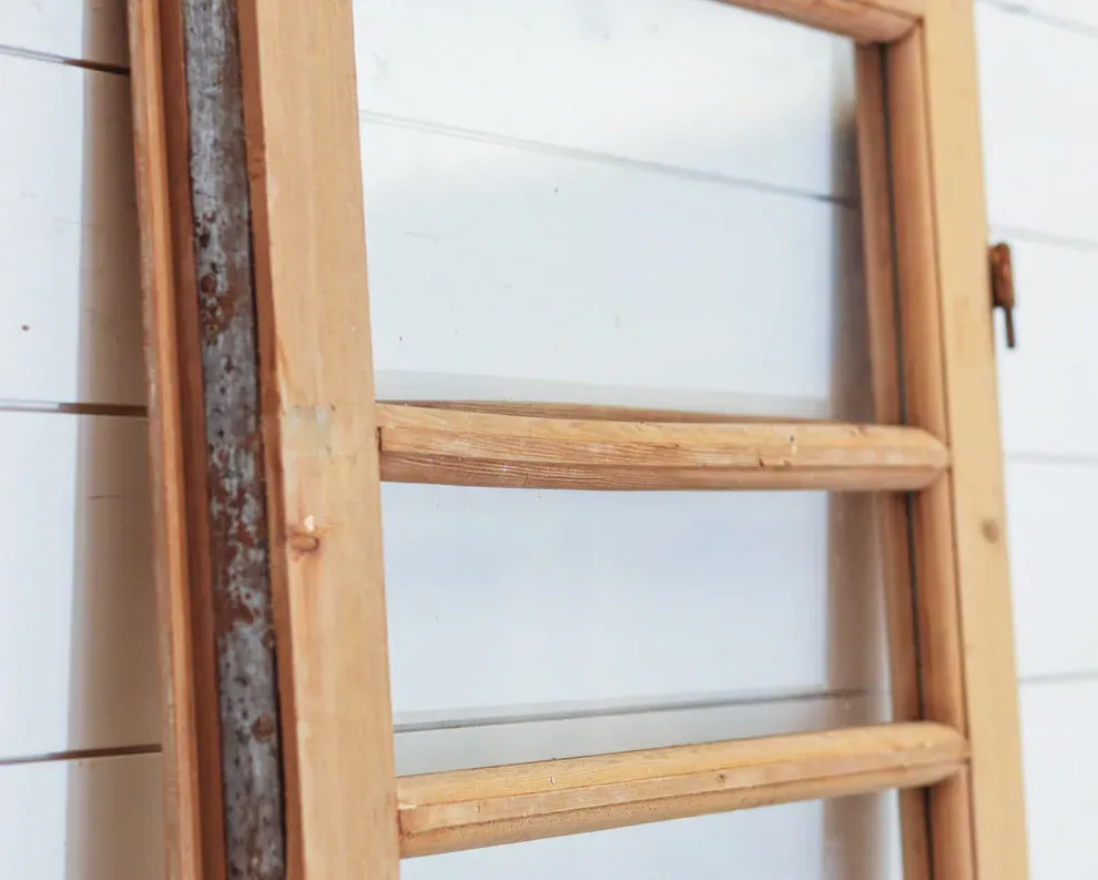 THE HUMPHREY SINGLE DOOR WITH GLASS