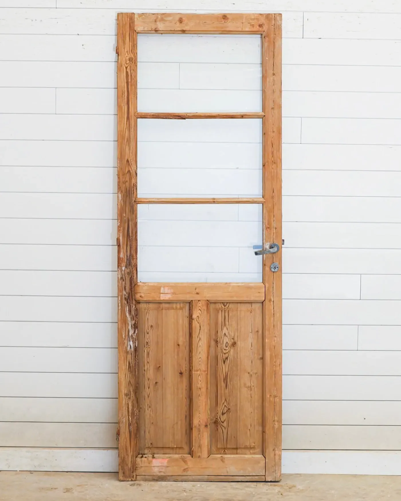 THE ERIC SINGLE DOOR WITH GLASS