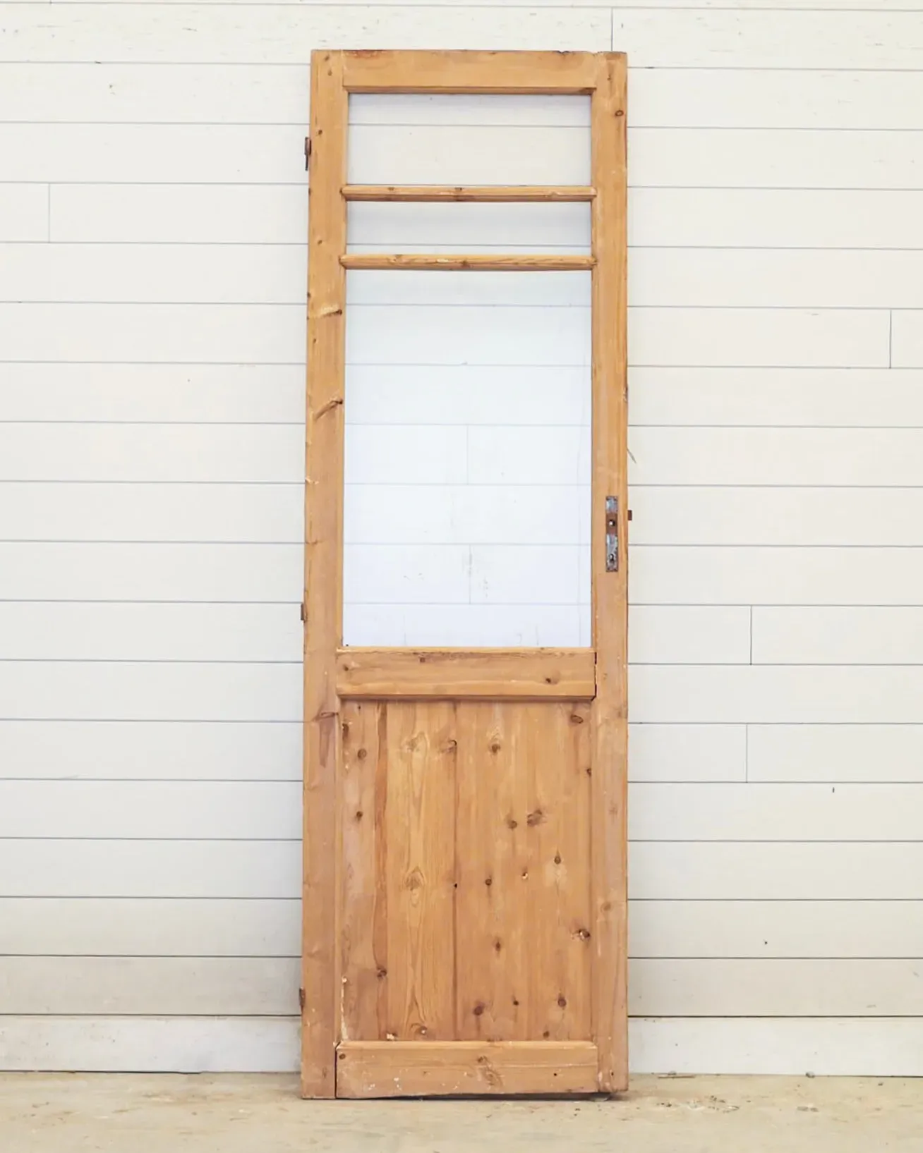 THE MANCHESTER SINGLE DOOR WITH GLASS