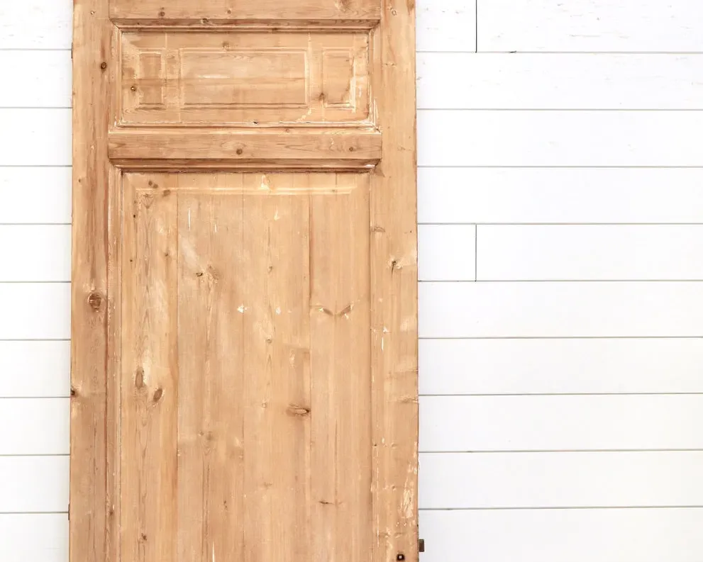 THE LAVER SINGLE SOLID DOOR
