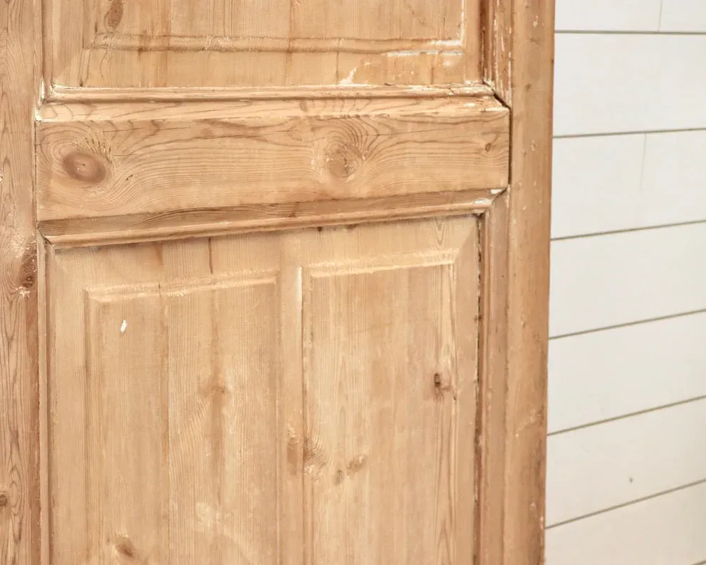 THE LAVER SINGLE SOLID DOOR