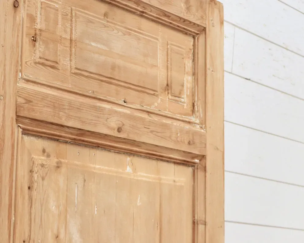 THE LAVER SINGLE SOLID DOOR