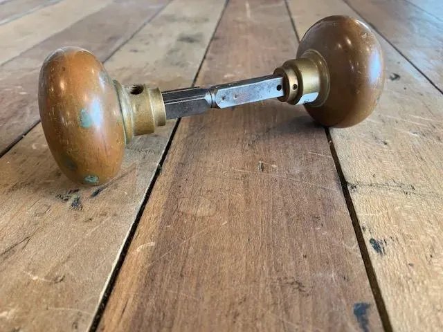 Brass Knob Pair - 105