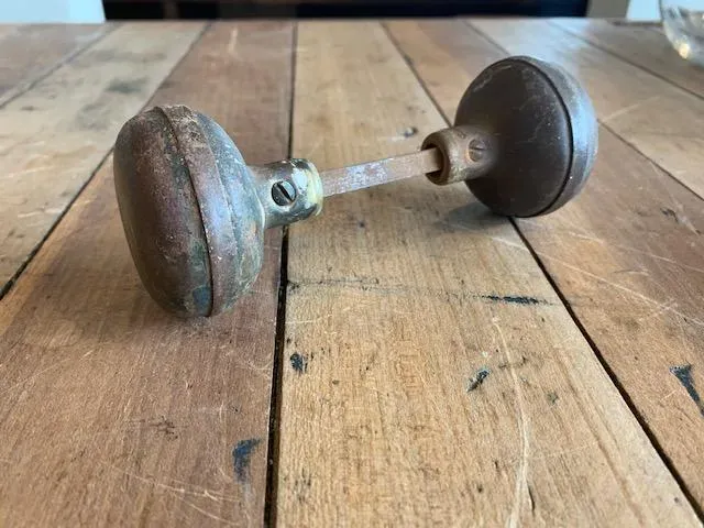 Brass Knob Pair - 108