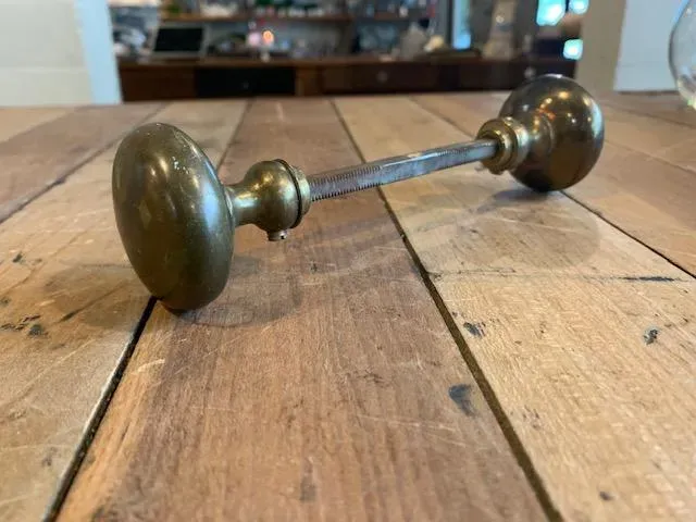 Brass Knob Pair - 111
