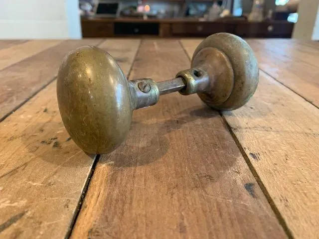 Brass Knob Pair - 116