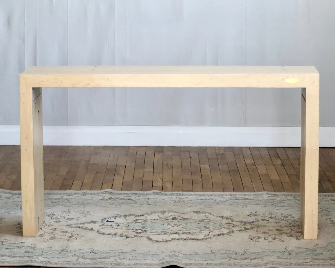 THE LISA WATERFALL TABLE