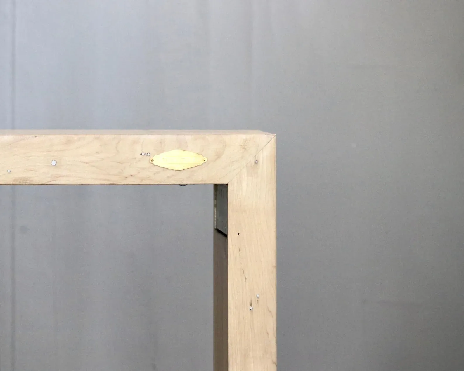 THE LISA WATERFALL TABLE