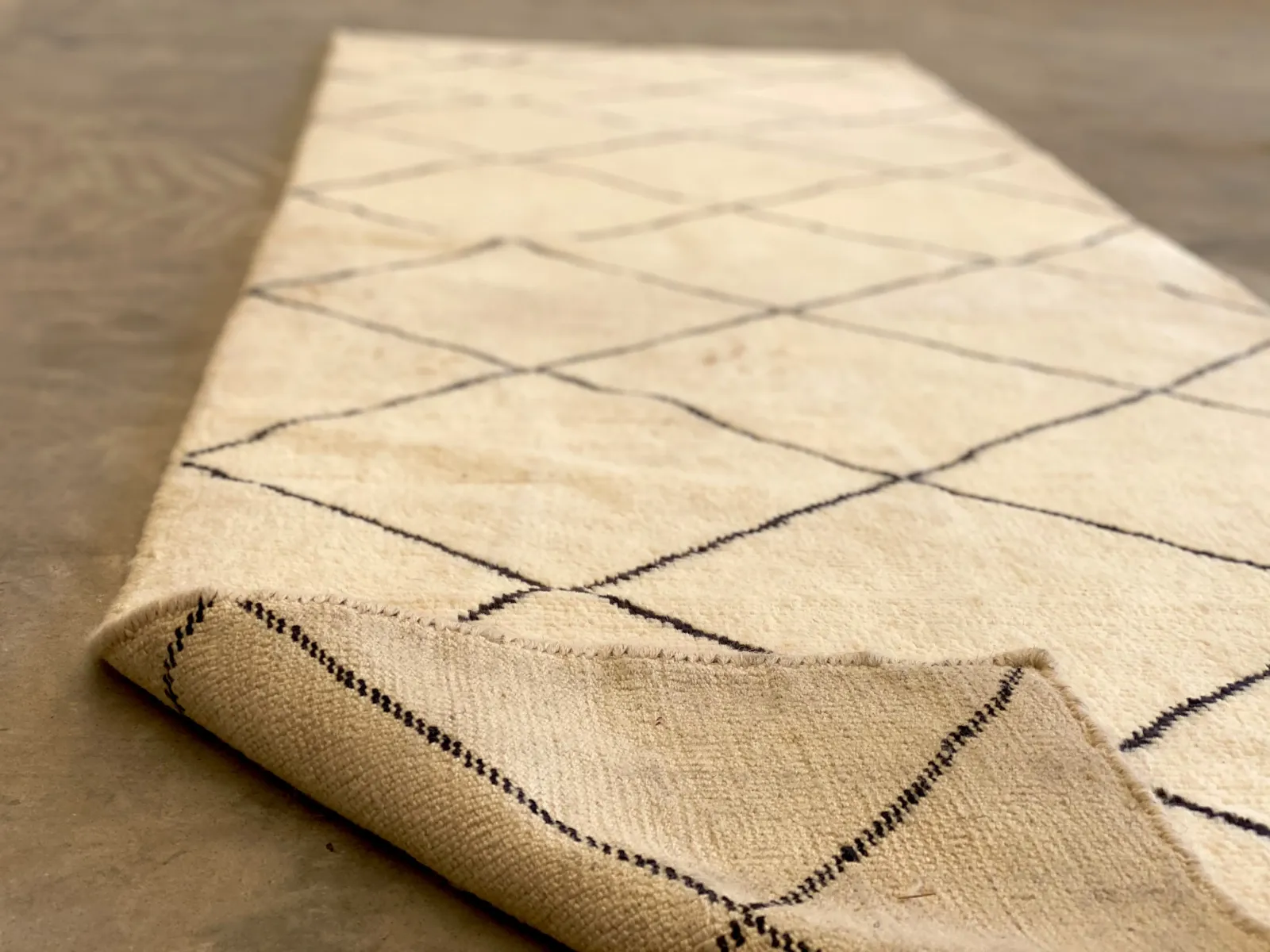 Moroccan Modern Rug; 8' x 2'8"