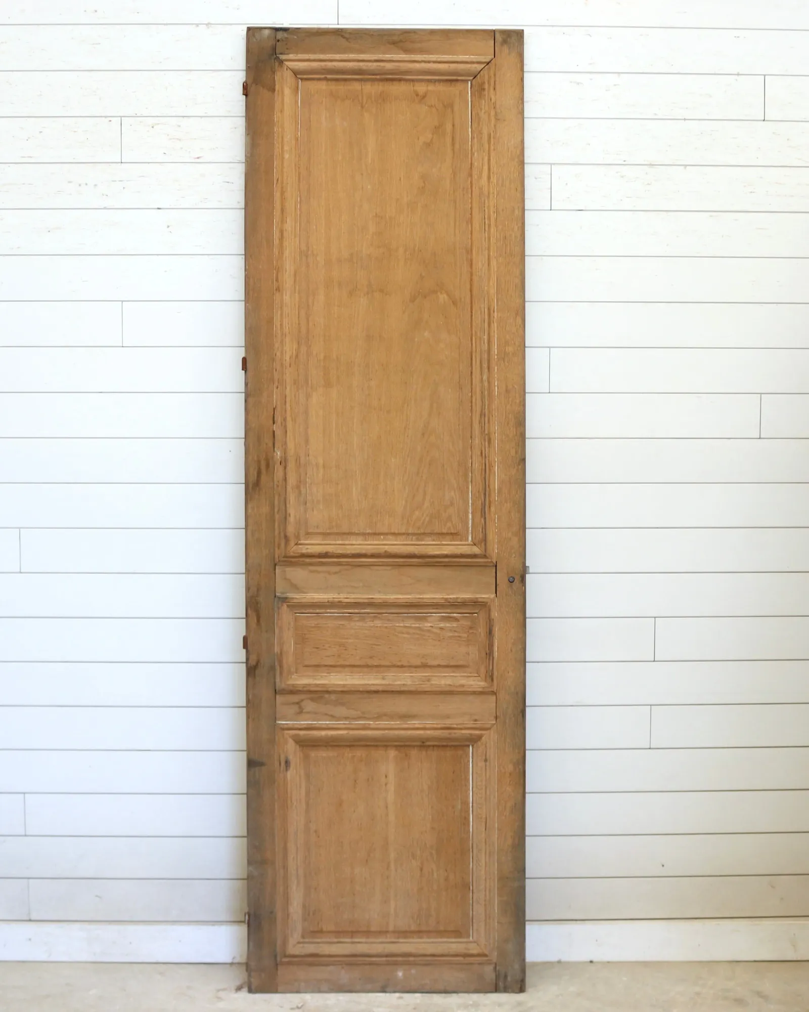 ORIGIN FRANCE: 19TH CENTURY OAK SINGLE DOOR