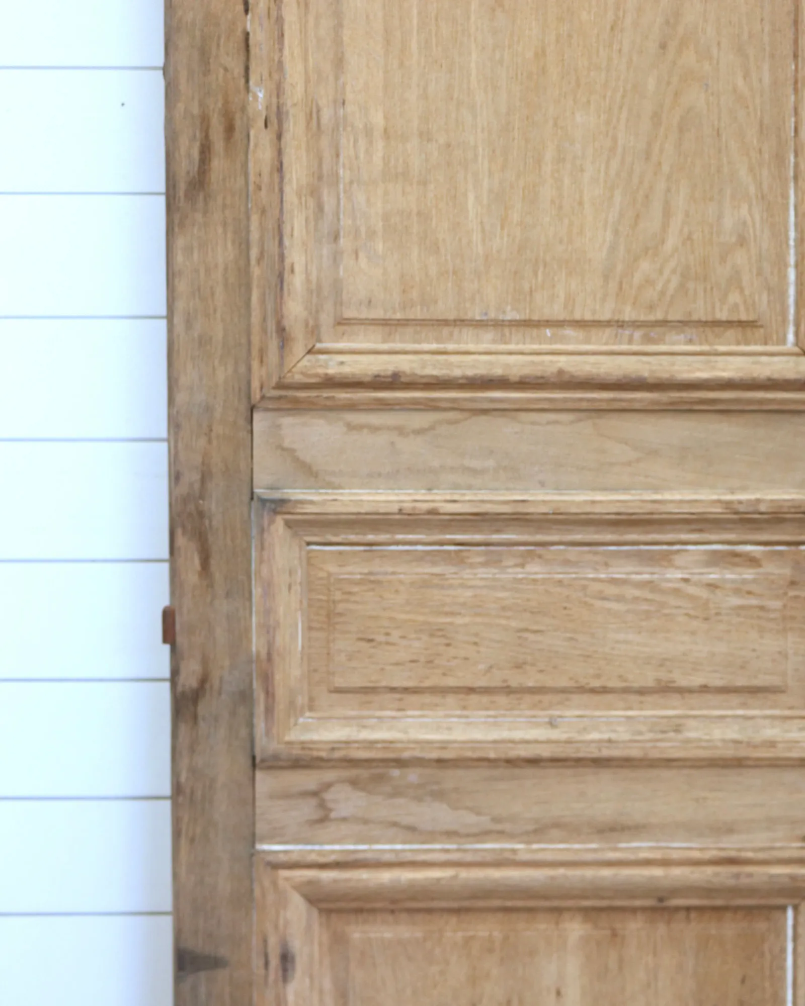 ORIGIN FRANCE: 19TH CENTURY OAK SINGLE DOOR