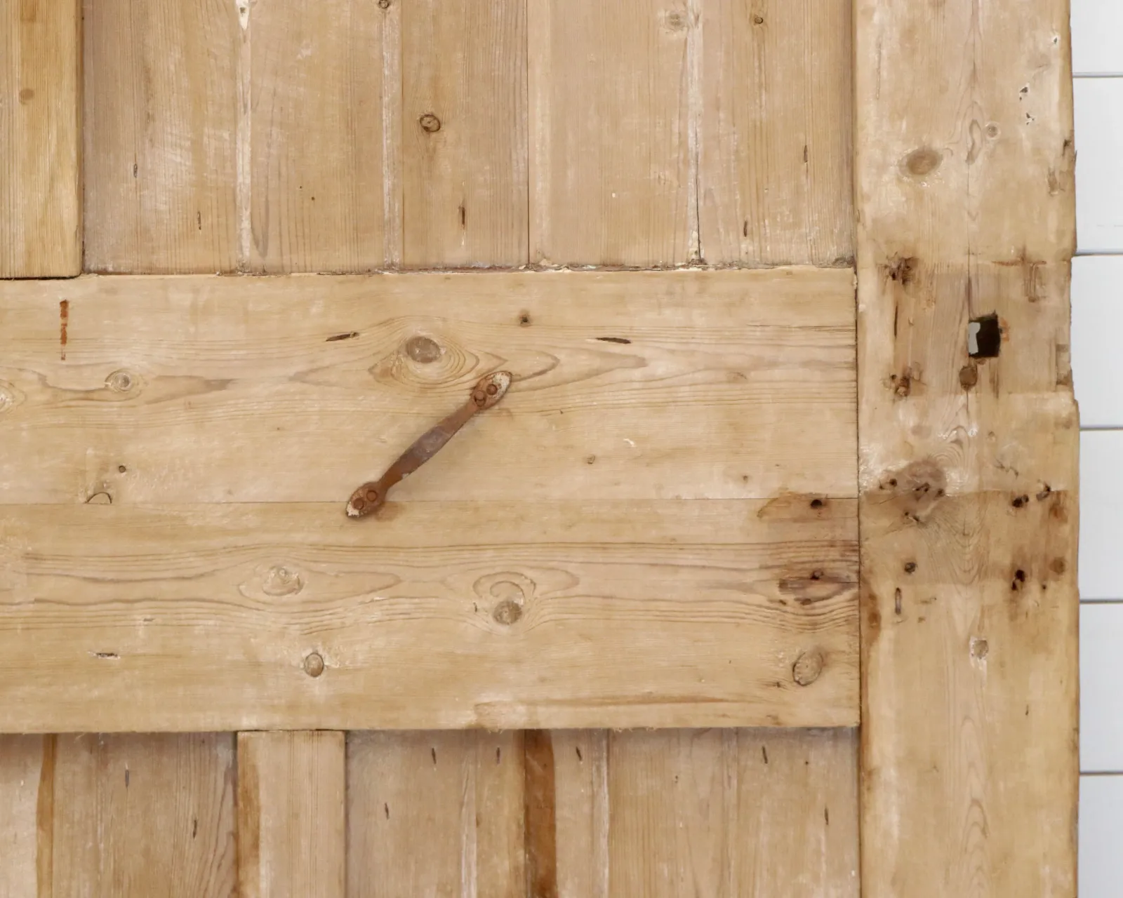 THE CAMBRIDGE SIGNATURE SOLID DOOR