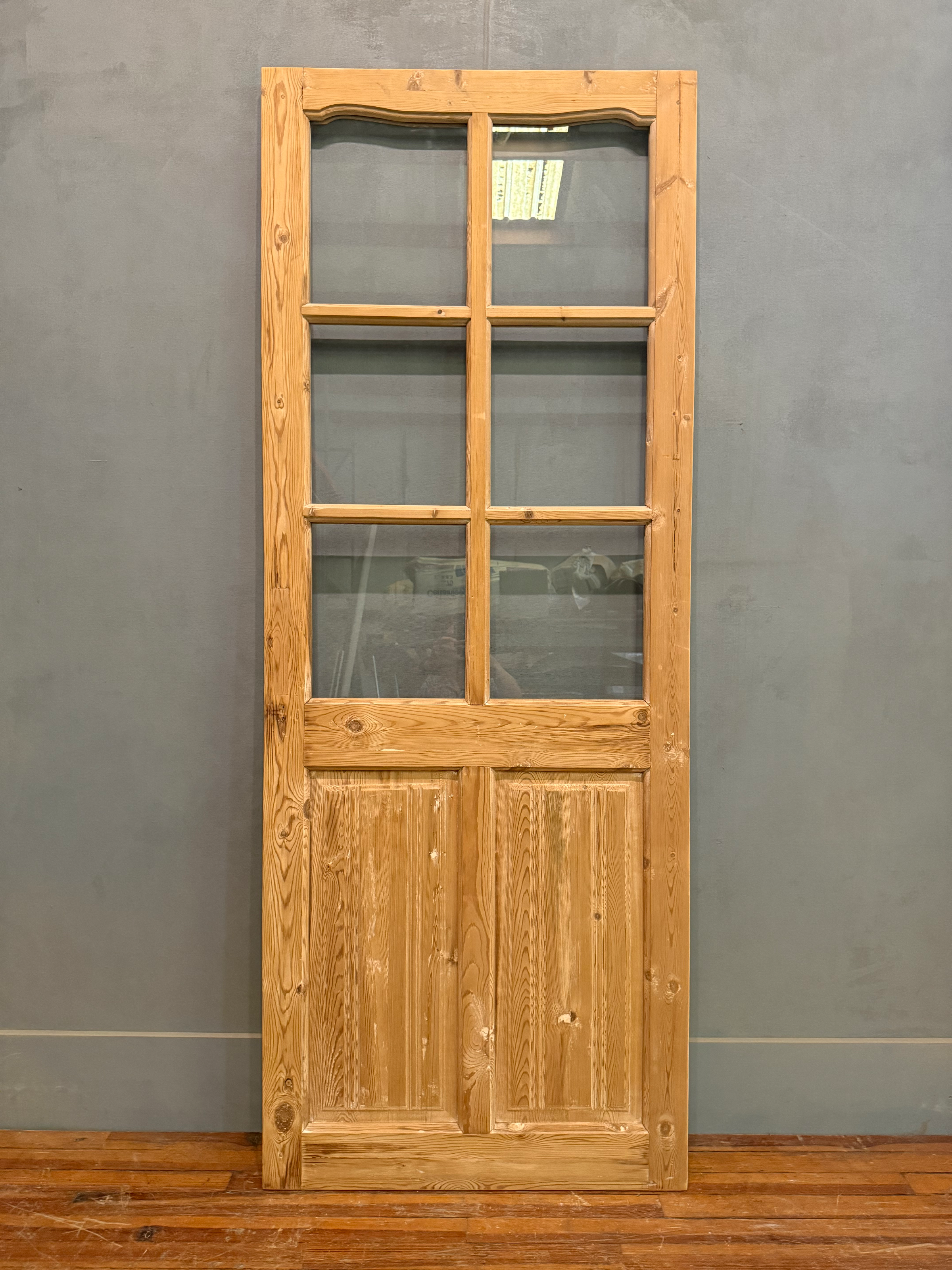 THE KRAFT SINGLE DOOR WITH GLASS