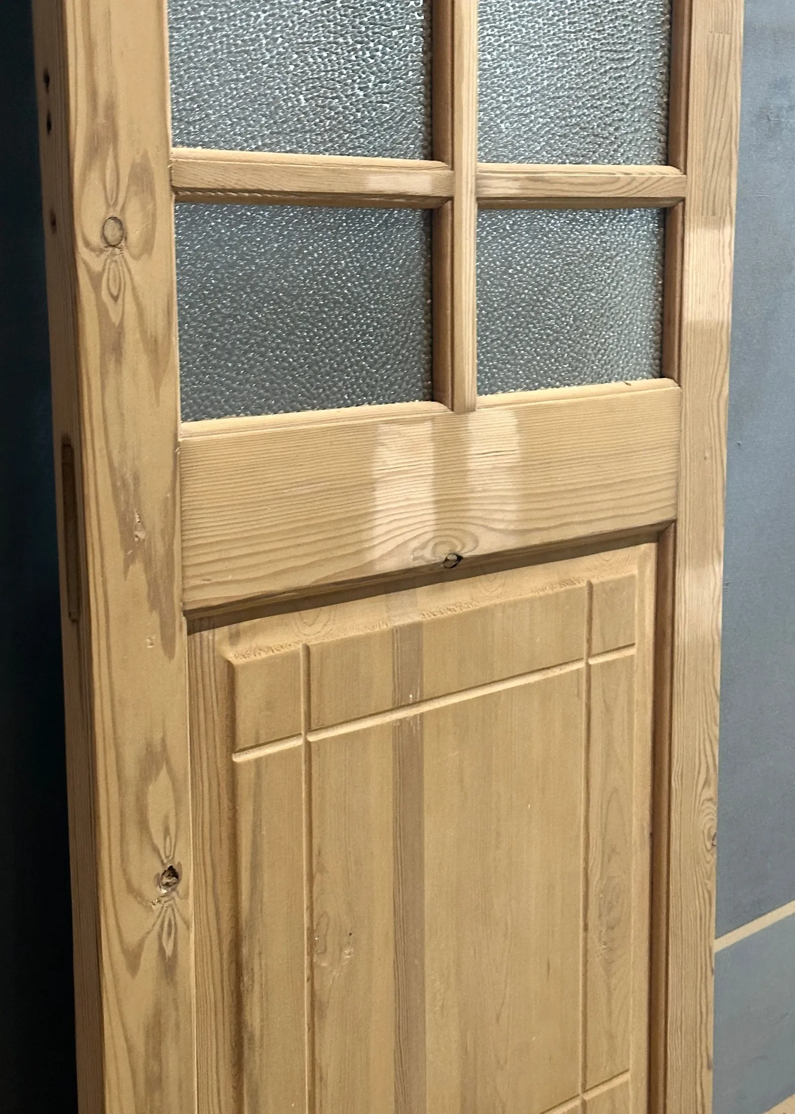 THE PAMELA SINGLE GLASS DOOR