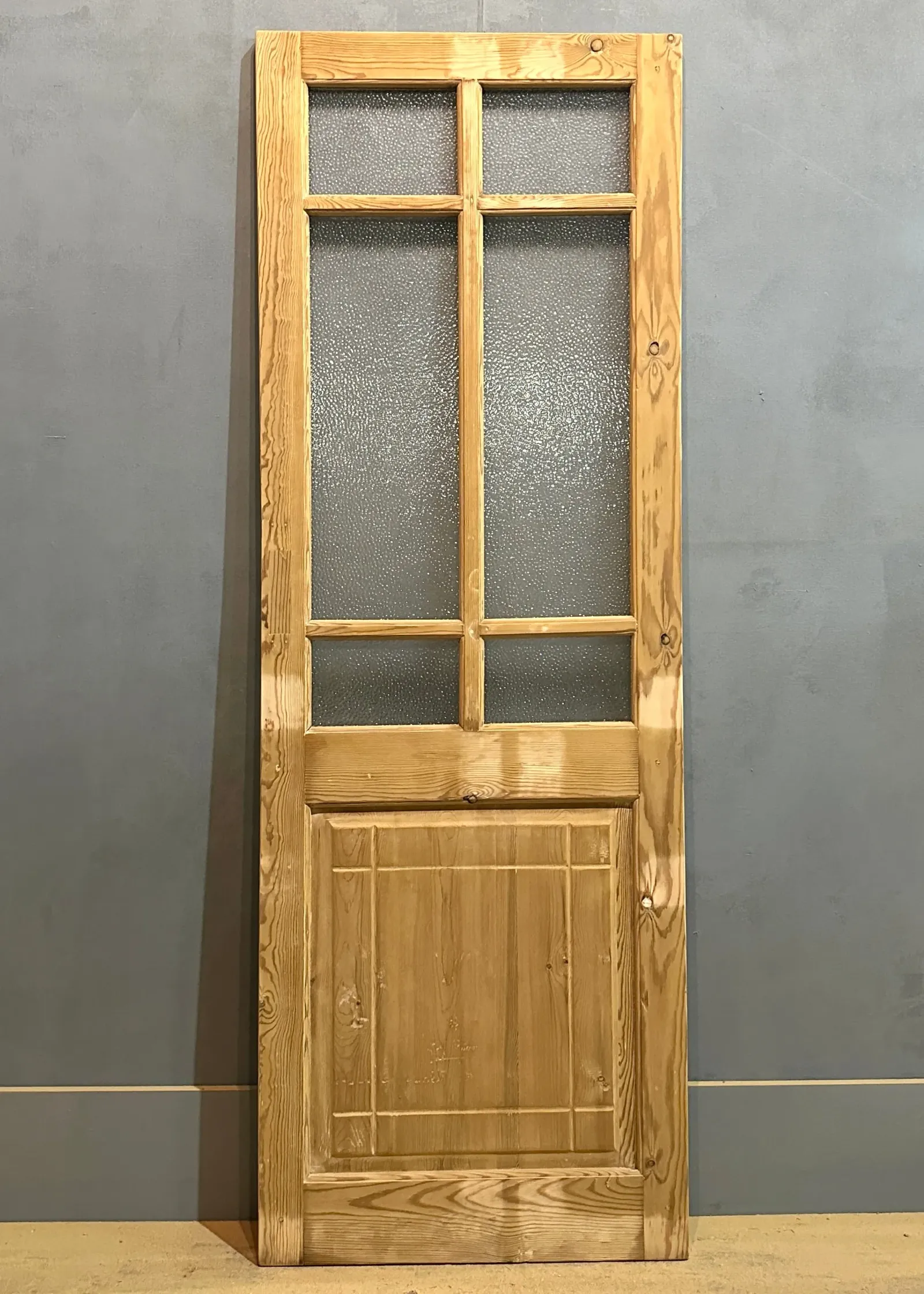 THE PAMELA SINGLE GLASS DOOR