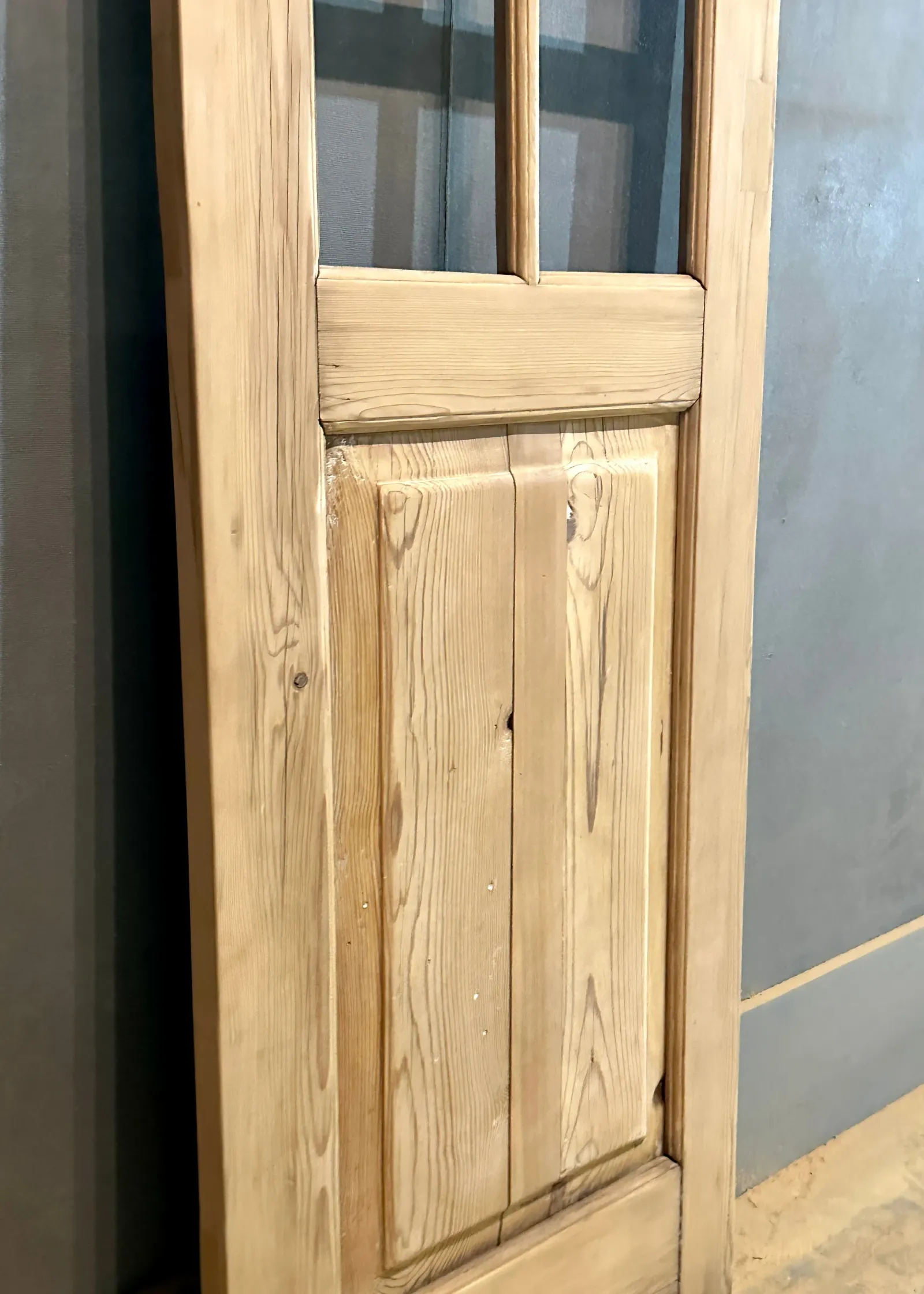 THE LOIS SINGLE GLASS DOOR
