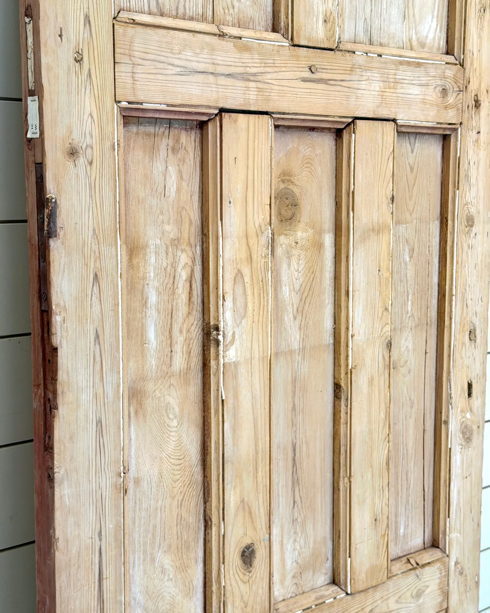 THE CARLSON SINGLE SOLID DOOR