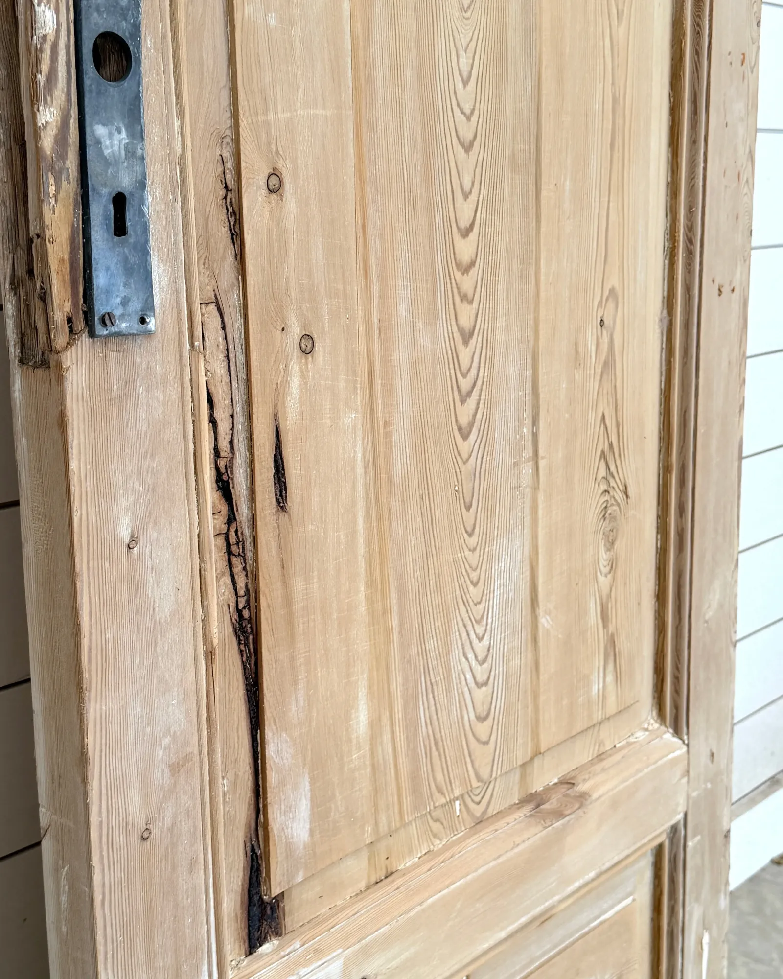 THE CHAMBER SINGLE DOOR