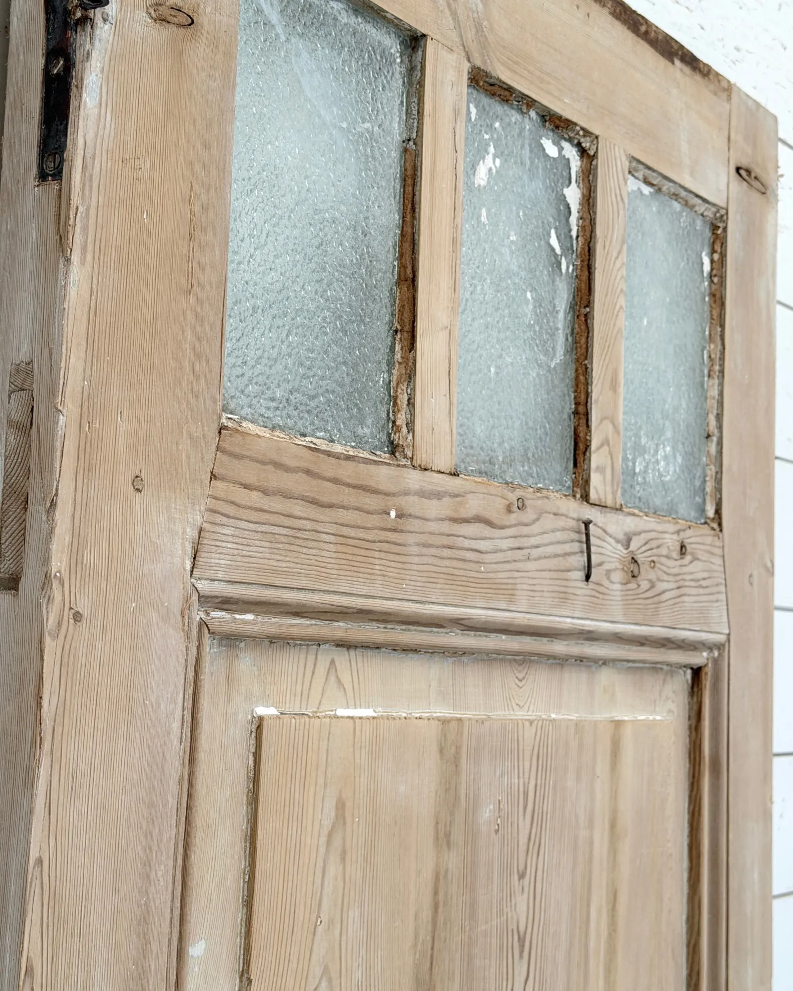 THE CHAMBER SINGLE DOOR