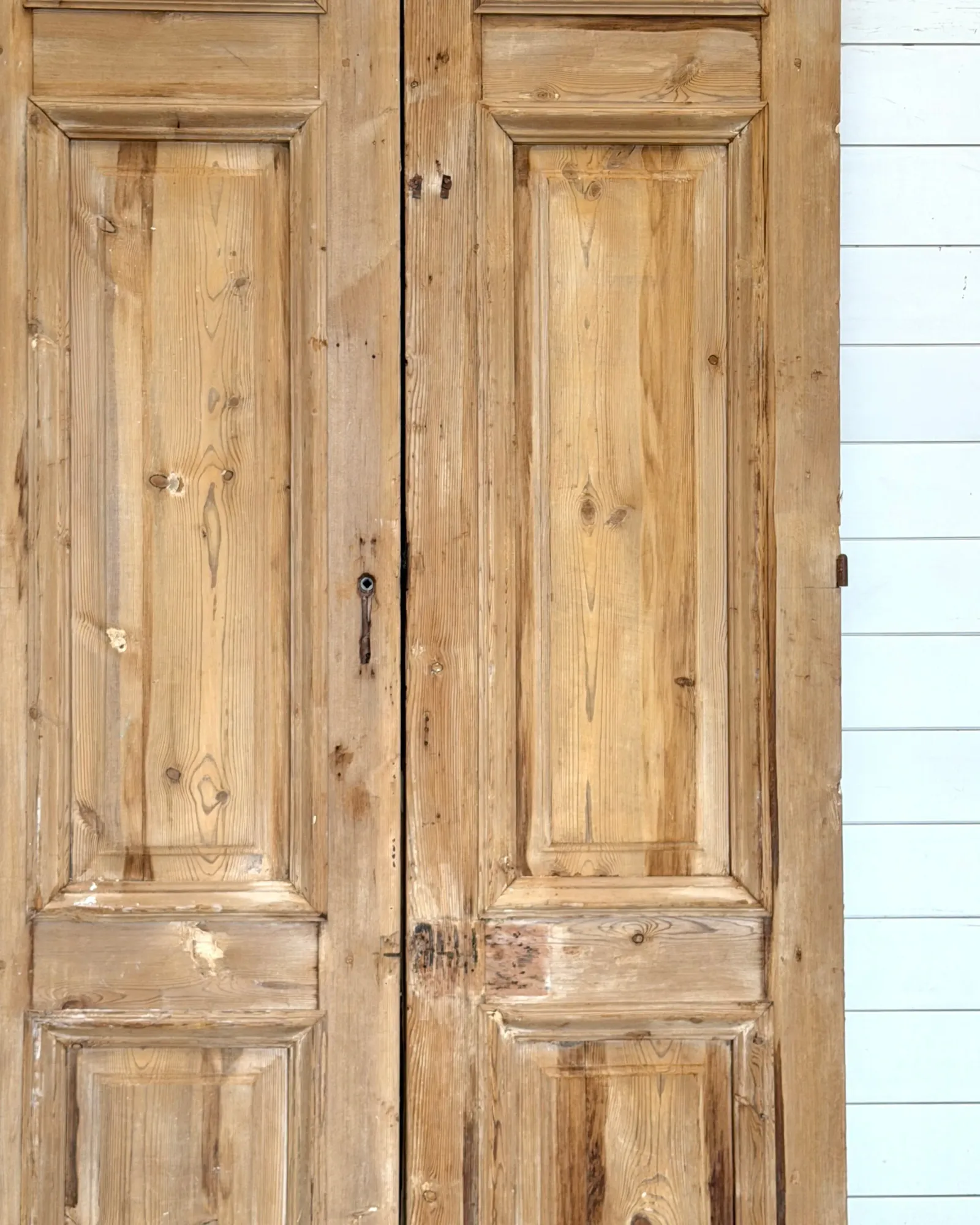 THE BADIN SOLID DOOR PAIR