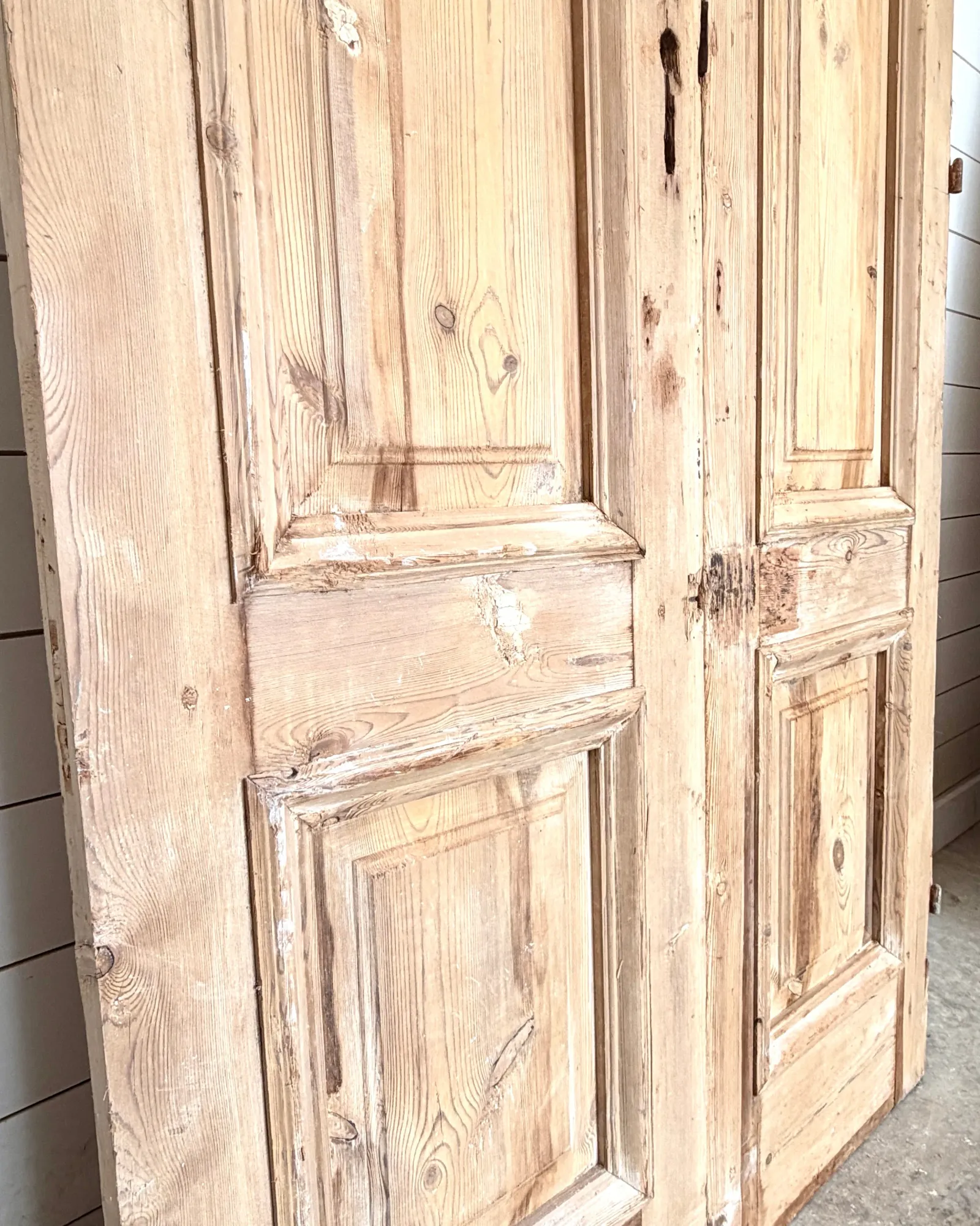 THE BADIN SOLID DOOR PAIR