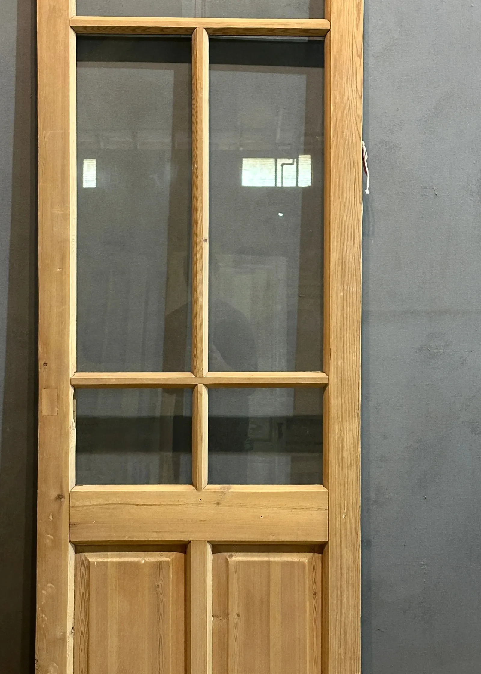 THE MACOA SINGLE GLASS DOOR