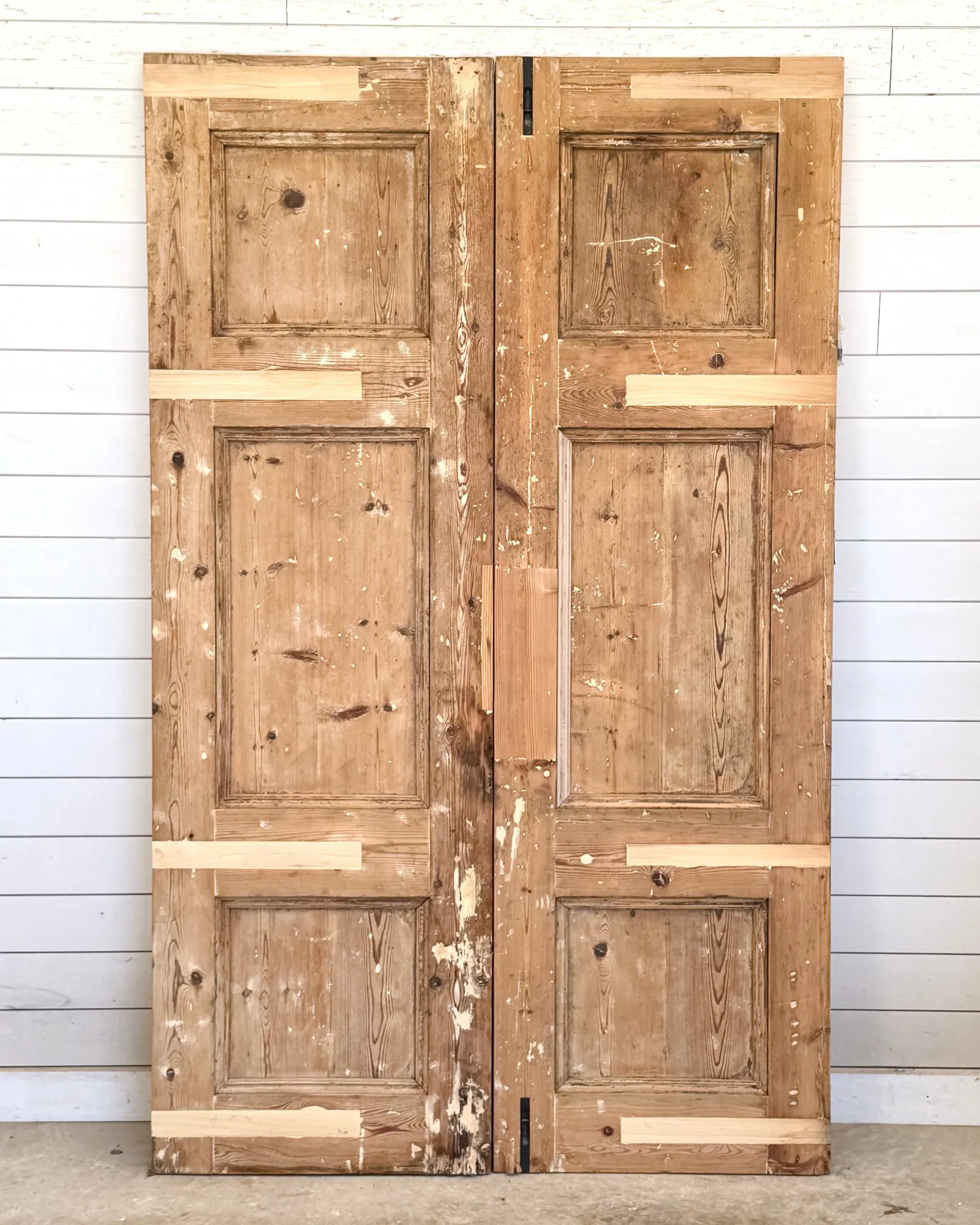 THE DUNMORE SOLID DOOR PAIR
