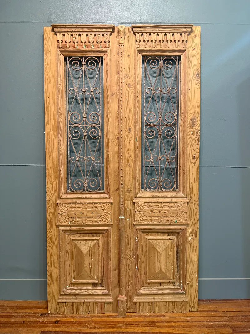 THE SOPHIA IRON PAIR