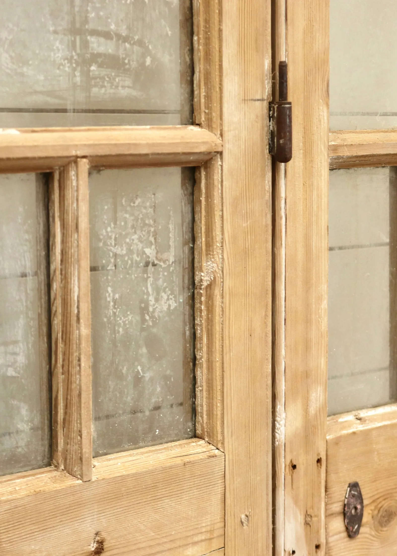 THE ALVIN FRENCH PAIR WITH GLASS