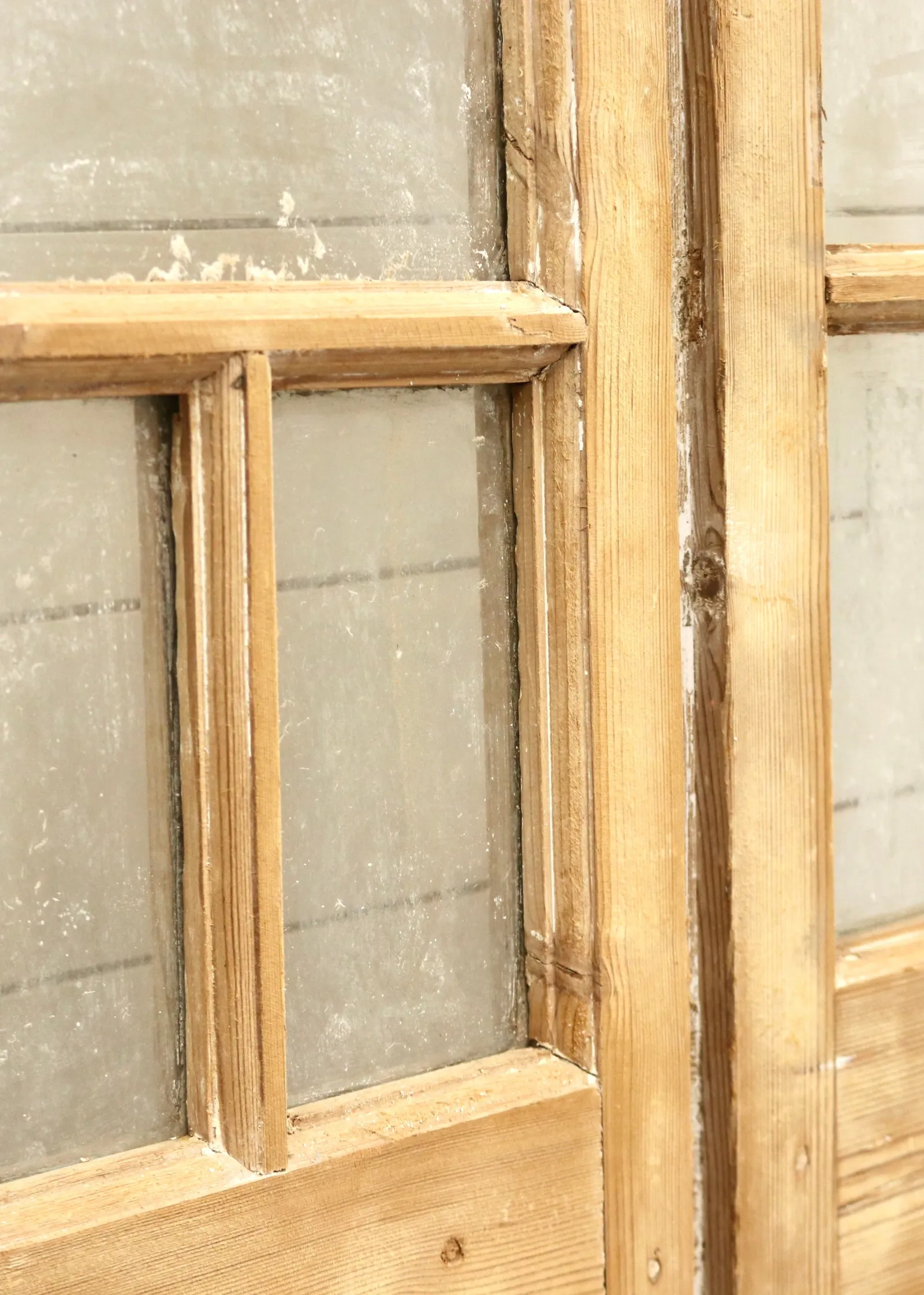 THE ALVIN FRENCH PAIR WITH GLASS