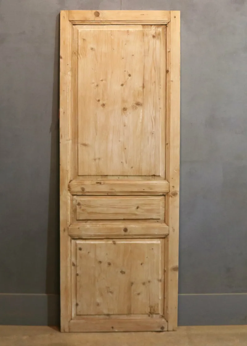 THE DOROTHY SINGLE SOLID DOOR