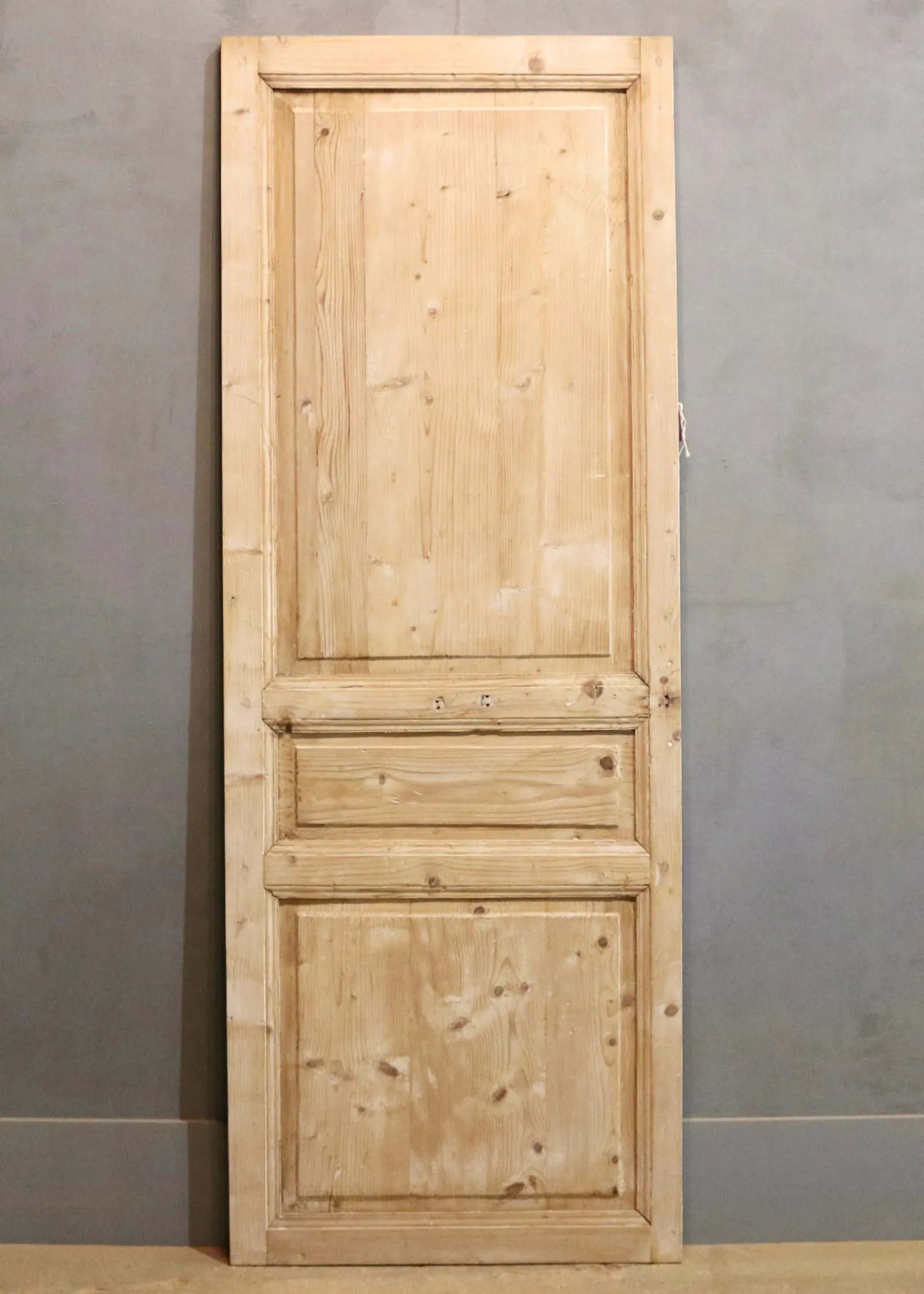 THE DOROTHY SINGLE SOLID DOOR