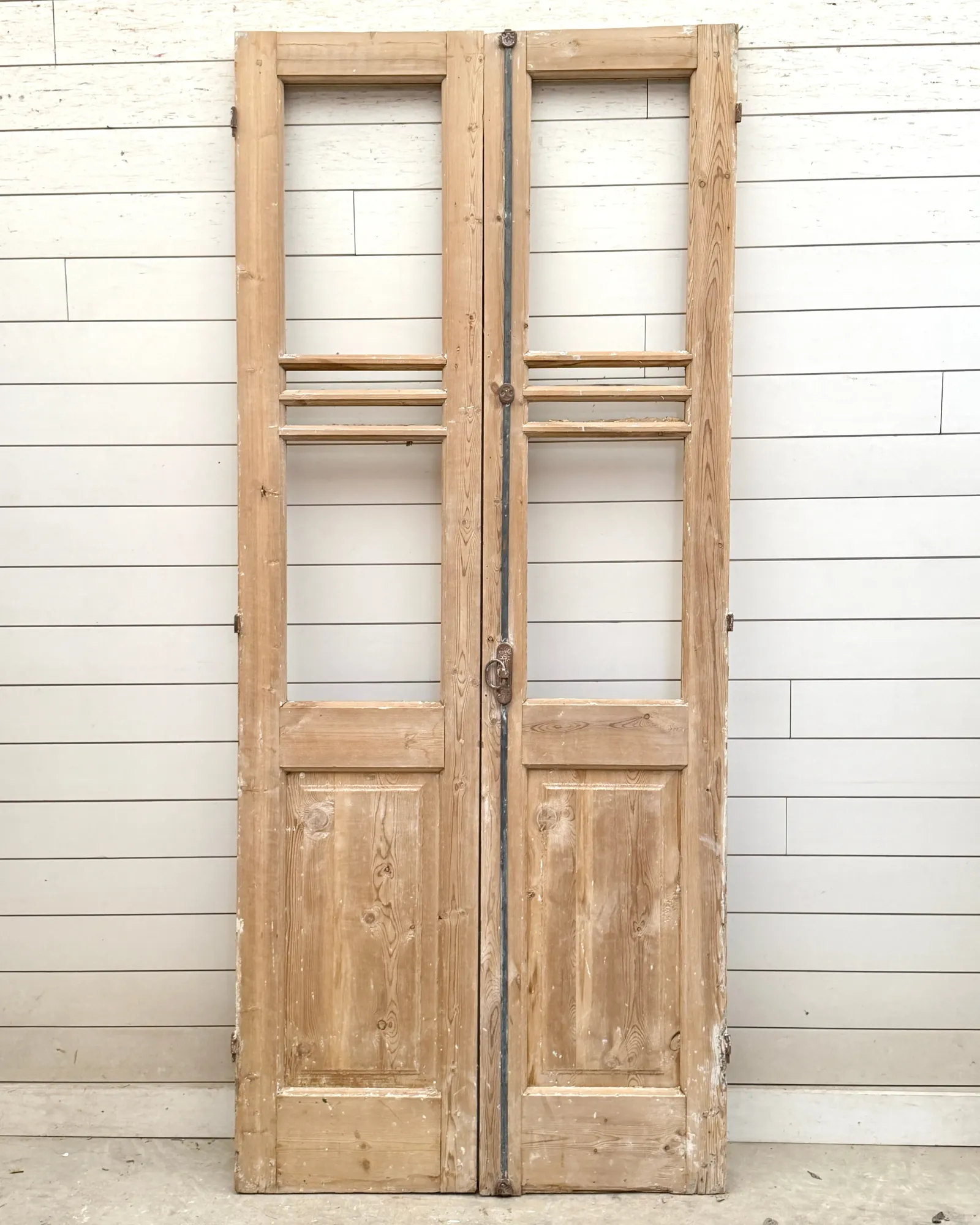 THE CLEO GLASS DOOR PAIR