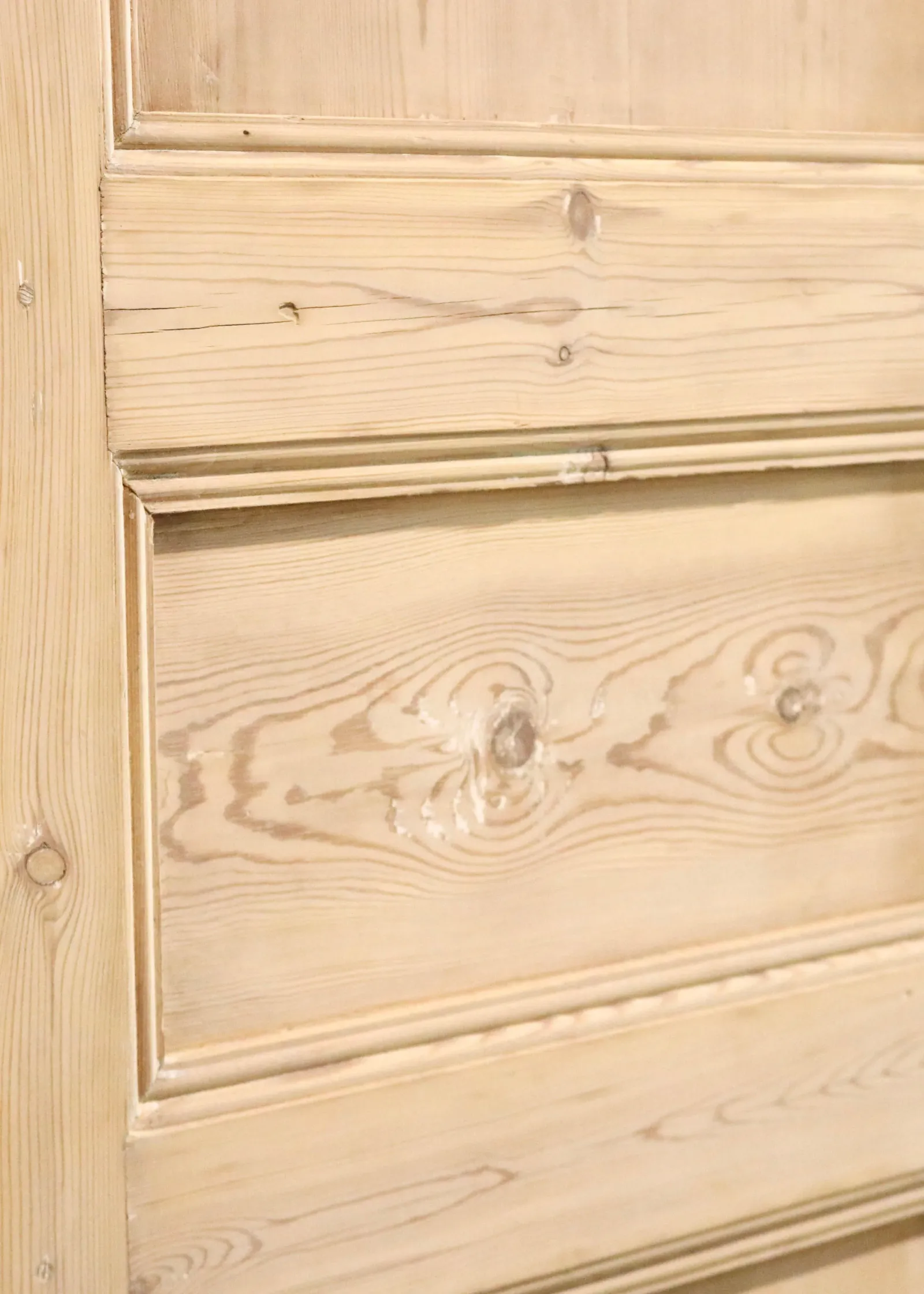 THE GABRIEL SINGLE SOLID DOOR