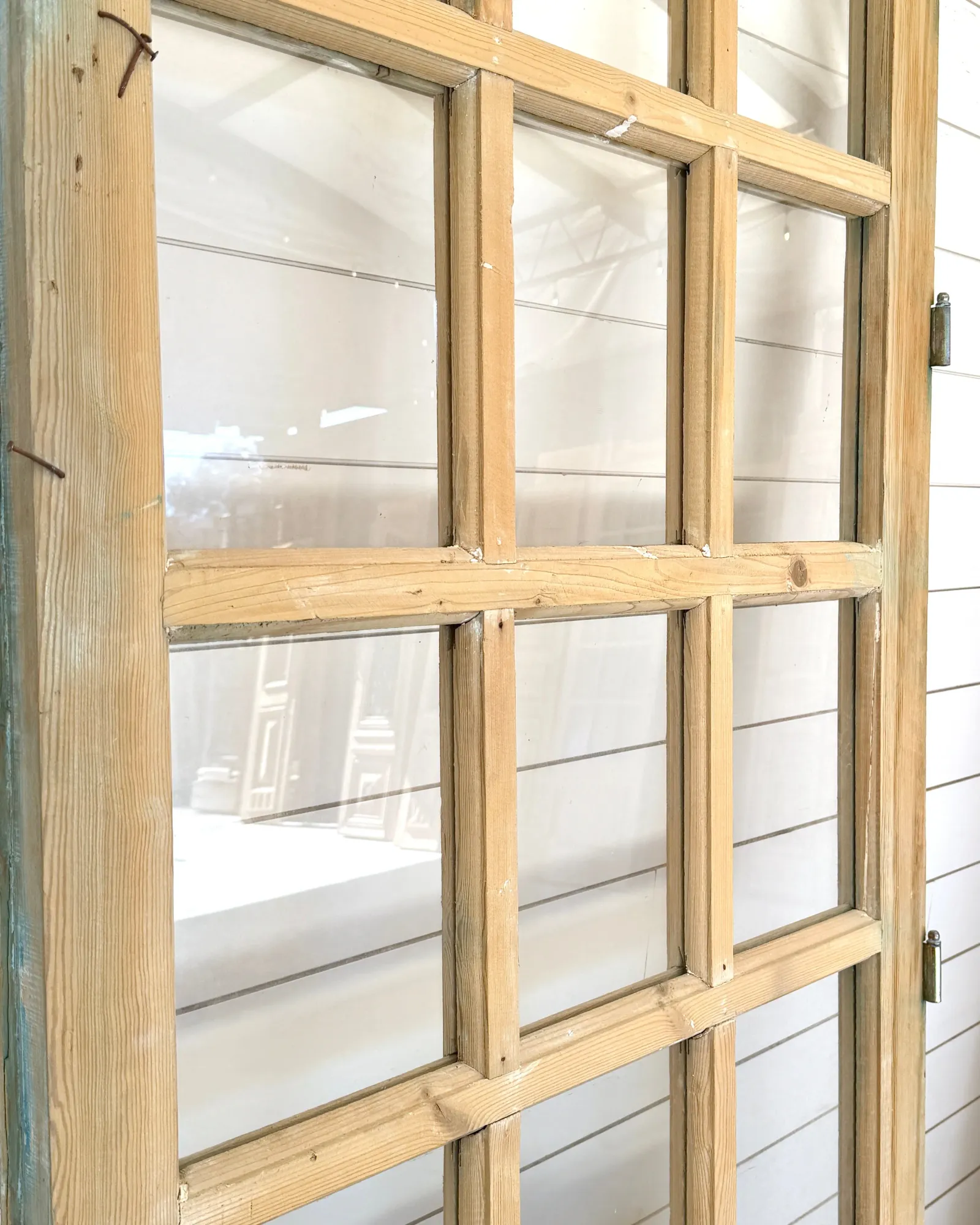 THE EMORY SINGLE DOOR WITH GLASS