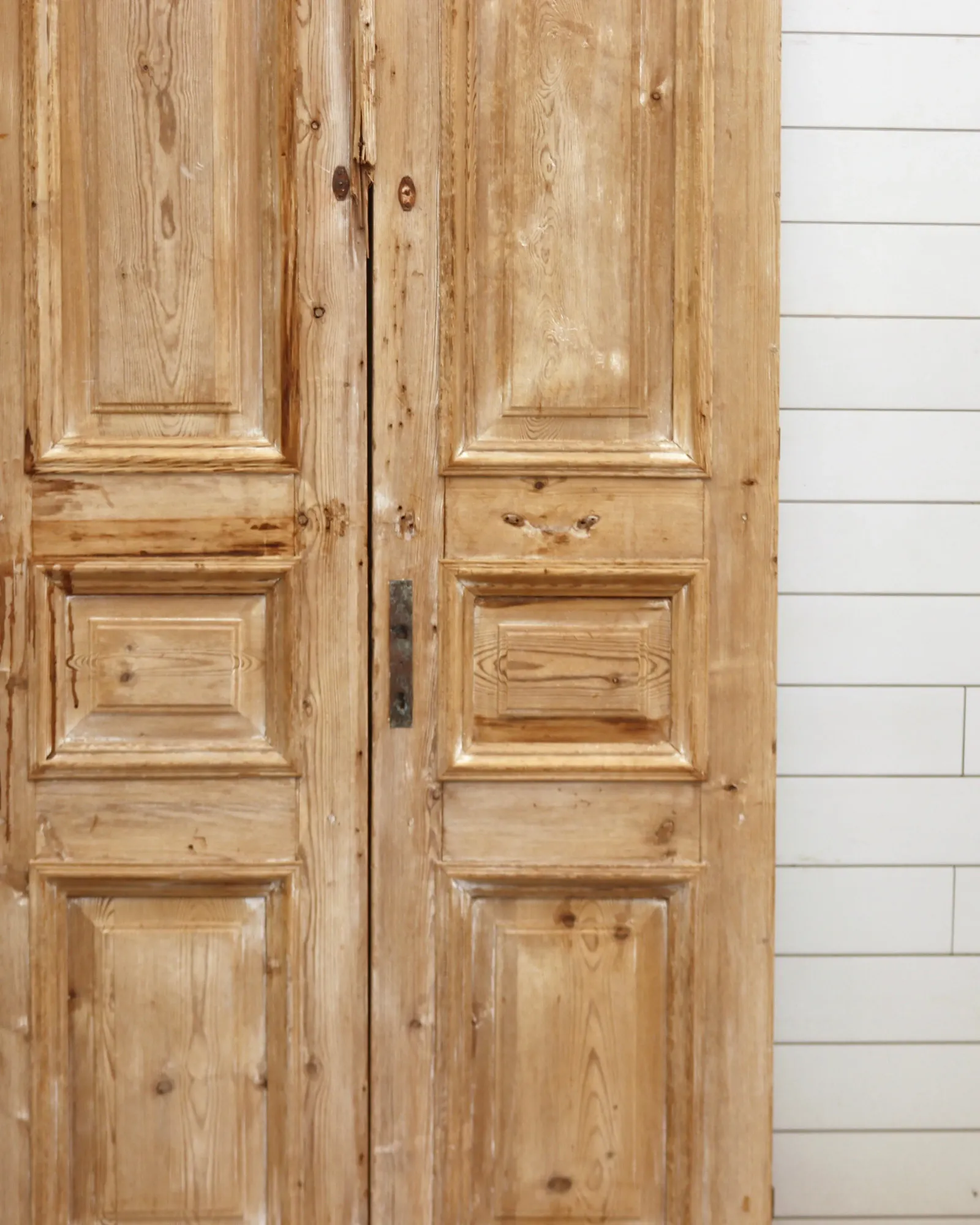THE OLSEN SOLID DOOR PAIR