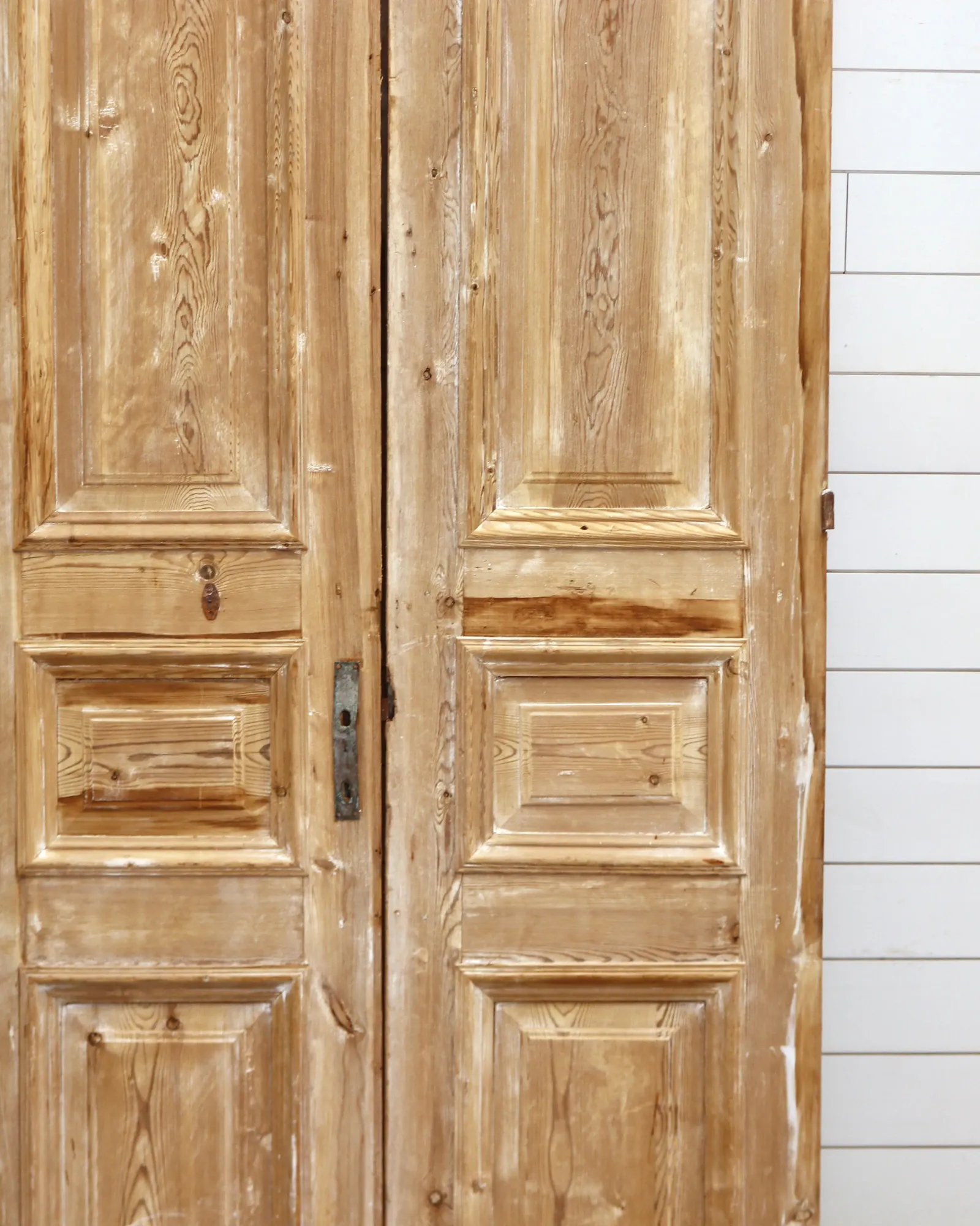 THE OLSEN SOLID DOOR PAIR